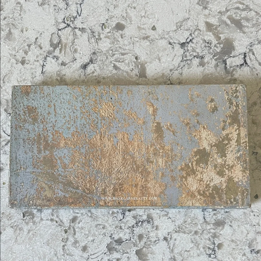 Marbled Seint Makeup Palette - Picture 4 of 4